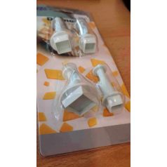 Négyzet kiszúró 4 db-os