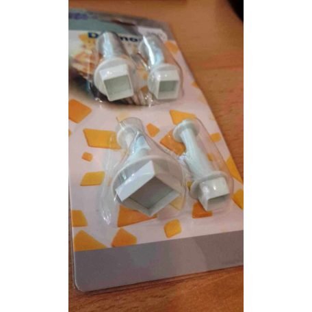 Négyzet kiszúró 4 db-os