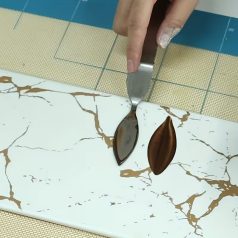 Rozsdamentes mintázó kés 