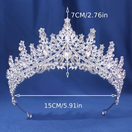 Torta tiara ezüst strasszkövekkel