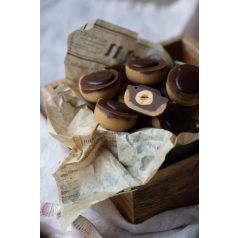 Tejcsokoládés tölthető bonbon alapok 12 db/csomag