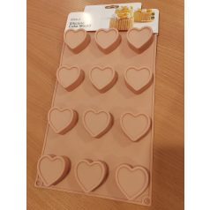 SZILIKON forma szív dekoratív szegéllyel