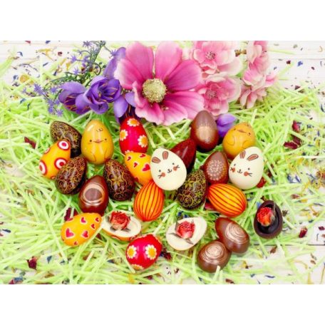 Fehércsokoládé fél tojás különböző mintával 4 db/cs