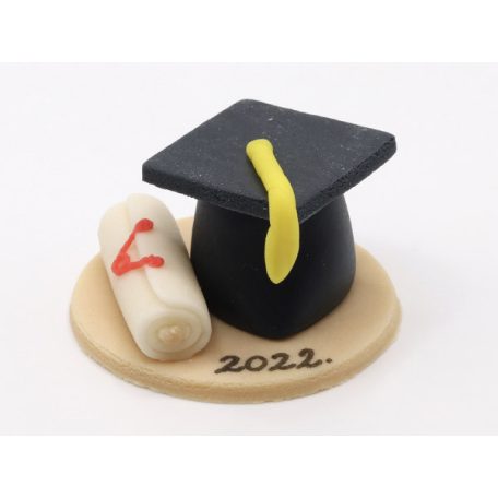 Diploma talárral dátum nélkül