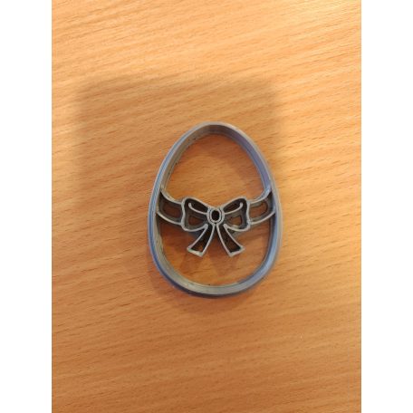 Tojás masnival kiszúró 