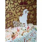 Esküvői tortabeszúró csókos fehér