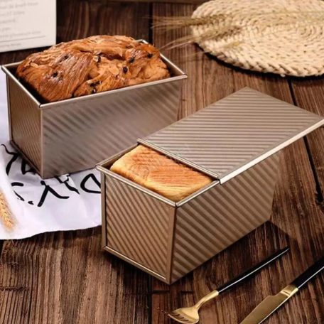 Szénacél Pullman kalács forma tetővel 21 x 11 x 12 cm