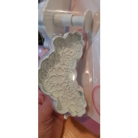 Rugós kiszúró virág csipke 2 részes