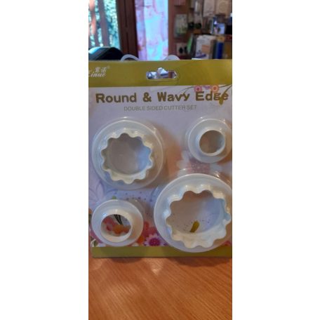 Sütemény kiszúró kör és hullámos 4 részes