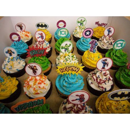 Szuperhősök cupcake nyomtatott ostyalap