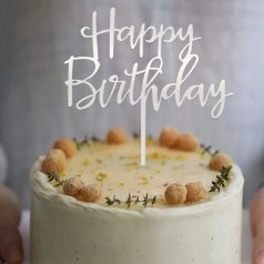 Boldog születésnapot/névnapot egyszerű
